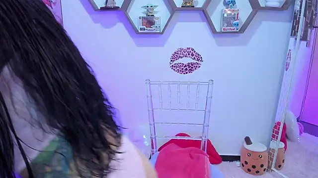 SharonSander online show from February 28, 2025, 2:20 am