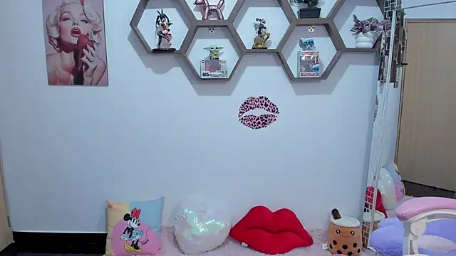 SharonSander online show from March 7, 2025, 7:41 am