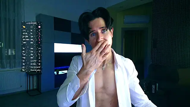 Snapshot of ChristianLevine_ chatting on April 28, 2026, 9:19 pm ChristianLevine online show from April 28, 2026, 9:19 pm