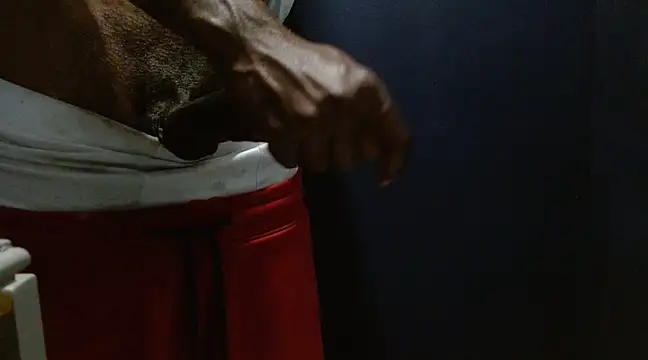 Snapshot of phbbcsham chatting on February 5, 2025, 6:37 pm phbbcsham online show from February 5, 2025, 6:37 pm