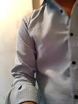 Vickyy 001 online show from January 18, 2025, 12:15 pm