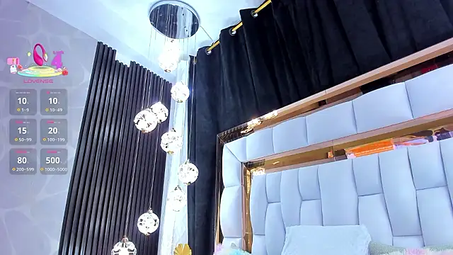 SarayRoyse online show from February 12, 2026, 7:46 pm