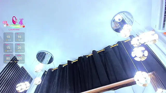 SarayRoyse online show from March 6, 2026, 7:31 pm