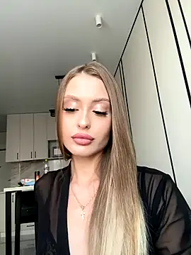 Snapshot of Sweet__Milly chatting on September 9, 2025, 1:42 pm Sweet Milly online show from September 9, 2025, 1:42 pm