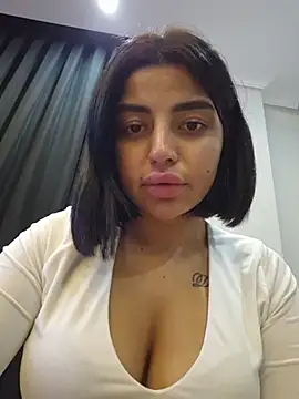 Esmertarcinim online show from November 3, 2025, 6:11 pm