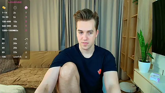 Snapshot of AustinButler chatting on December 25, 2024, 7:56 pm AustinButler online show from December 25, 2024, 7:56 pm