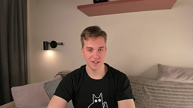 Snapshot of AustinButler chatting on February 21, 2025, 8:16 pm AustinButler online show from February 21, 2025, 8:16 pm