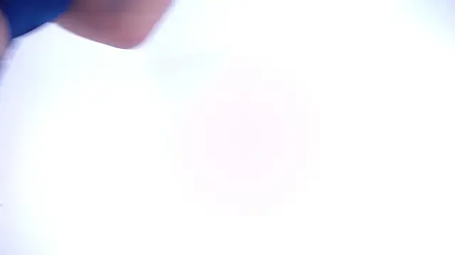 Queenvalery21cm online show from July 26, 2026, 9:05 am