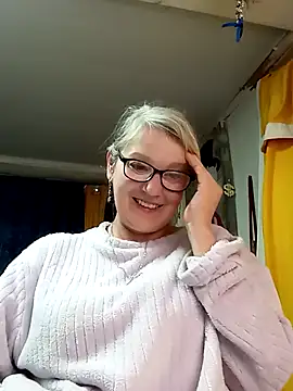 irinamaux online show from May 29, 2026, 4:51 am
