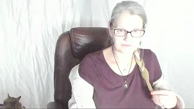 Snapshot of irinamaux chatting on February 28, 2025, 11:14 am irinamaux online show from February 28, 2025, 11:14 am