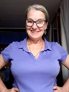 Snapshot of irinamaux chatting on September 18, 2025, 1:52 am irinamaux online show from September 18, 2025, 1:52 am