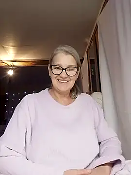 irinamaux online show from November 2, 2025, 6:18 am