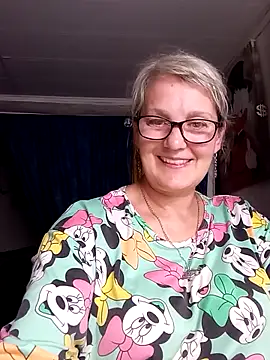 Snapshot of irinamaux chatting on June 6, 2026, 7:52 pm irinamaux online show from June 6, 2026, 7:52 pm