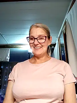 Snapshot of irinamaux chatting on October 8, 2025, 2:18 pm irinamaux online show from October 8, 2025, 2:18 pm
