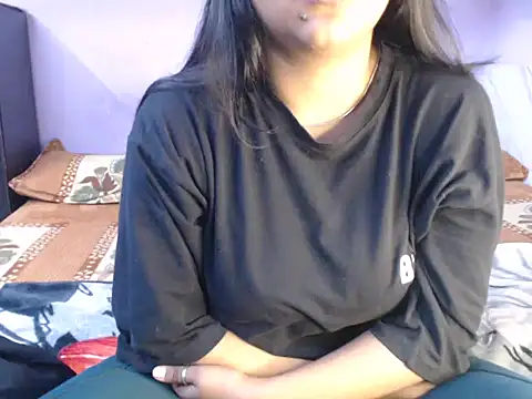 Snapshot of Freya_nia chatting on December 27, 2024, 1:07 pm Freya nia online show from December 27, 2024, 1:07 pm