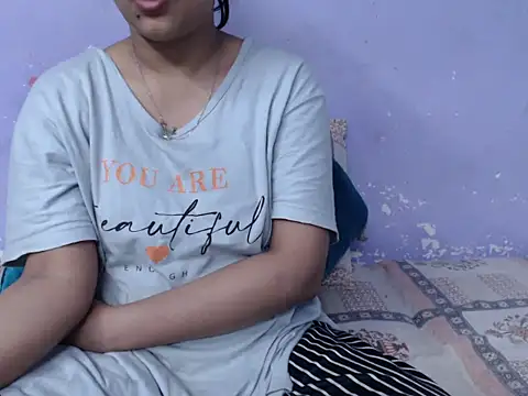 Snapshot of Freya_nia chatting on November 12, 2025, 1:37 pm Freya nia online show from November 12, 2025, 1:37 pm