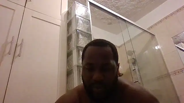 Snapshot of Bighood_T chatting on July 4, 2026, 6:53 am Bighood T online show from July 4, 2026, 6:53 am