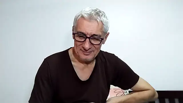 Snapshot of BIGUNCUTHARDCOCK chatting on February 3, 2026, 2:53 am BIGUNCUTHARDCOCK online show from February 3, 2026, 2:53 am