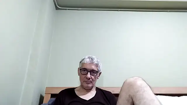 BIGUNCUTHARDCOCK online show from November 13, 2025, 5:00 am