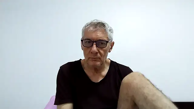 BIGUNCUTHARDCOCK online show from May 9, 2026, 12:14 am