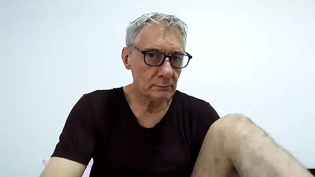 BIGUNCUTHARDCOCK online show from May 14, 2026, 12:29 am