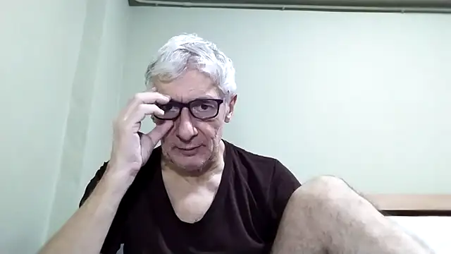 BIGUNCUTHARDCOCK online show from November 26, 2025, 1:22 pm