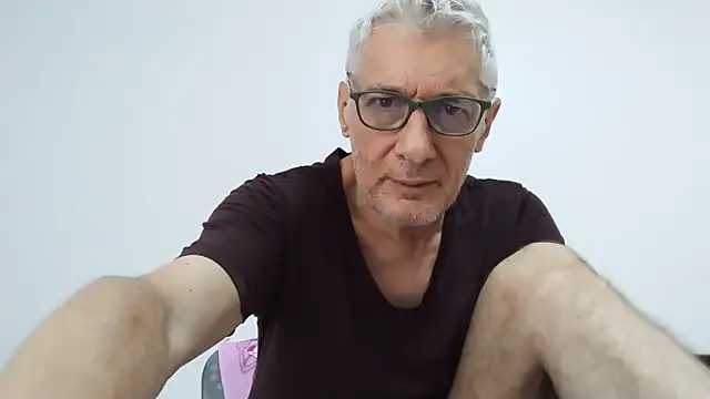 BIGUNCUTHARDCOCK online show from May 27, 2026, 1:57 am