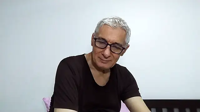 BIGUNCUTHARDCOCK online show from April 25, 2026, 2:58 am