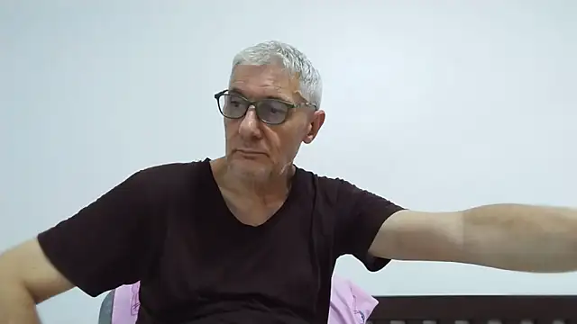 BIGUNCUTHARDCOCK online show from May 27, 2026, 11:56 pm