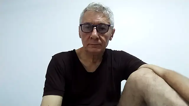 BIGUNCUTHARDCOCK online show from May 12, 2026, 12:51 am