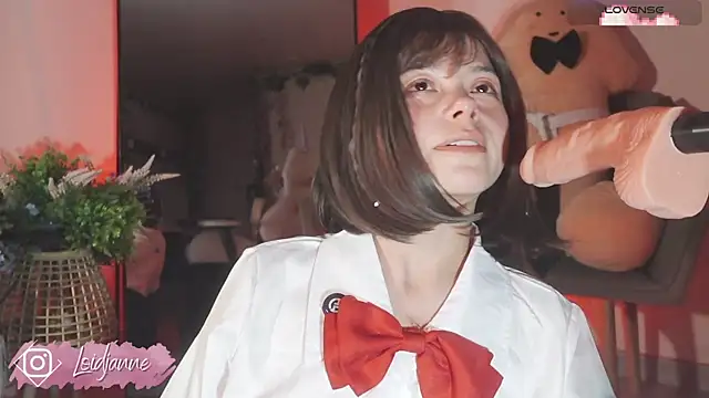 loIijanne online show from April 5, 2026, 11:44 pm