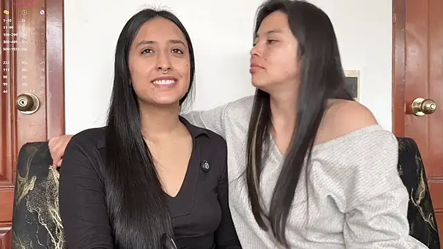 2SummerLove1 online show from February 9, 2026, 7:01 pm