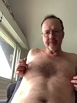 Lolodamour72 online show from April 14, 2026, 4:34 pm