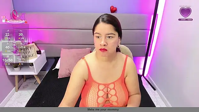 Alicebrooks  online show from May 19, 2026, 12:56 pm