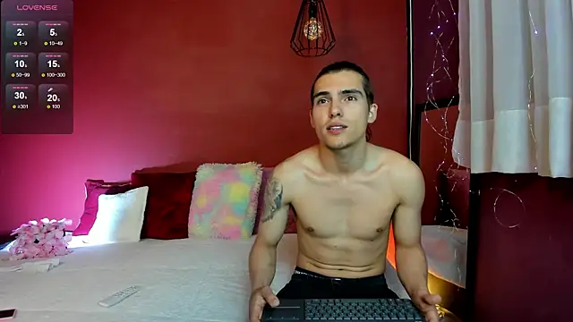  Tattoo Couple online show from November 25, 2025, 2:06 pm