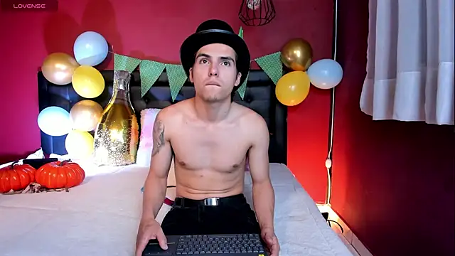  Tattoo Couple online show from September 26, 2025, 2:13 pm