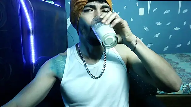 ponzothc online show from April 1, 2026, 8:50 pm