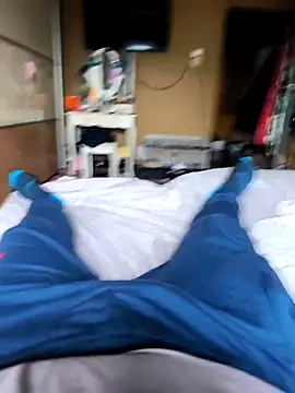 Yolinga205 online show from November 17, 2025, 7:45 am