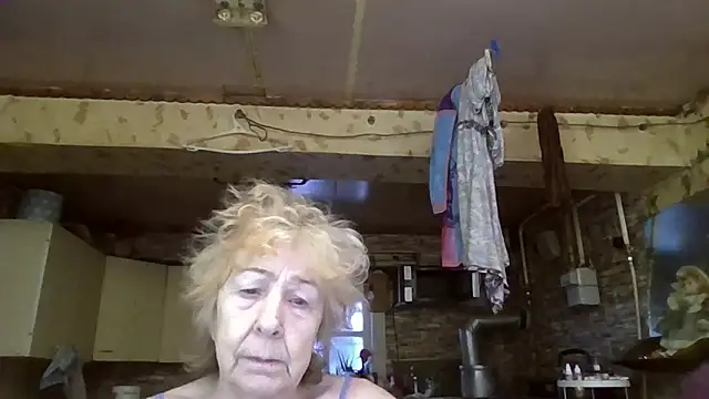  Estelitta 5 online show from December 21, 2025, 11:01 am