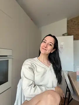 Snapshot of _Juliette chatting on March 24, 2026, 9:42 am Juliette online show from March 24, 2026, 9:42 am