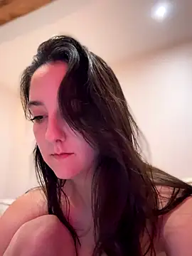 Snapshot of _Juliette chatting on October 30, 2025, 9:44 pm Juliette online show from October 30, 2025, 9:44 pm