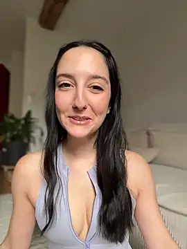  Juliette online show from February 17, 2026, 4:37 pm