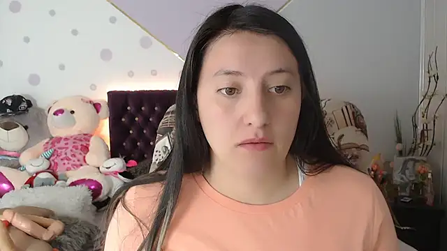 Snapshot of Lorenahot_06 chatting on March 3, 2025, 6:13 pm Lorenahot 06 online show from March 3, 2025, 6:13 pm