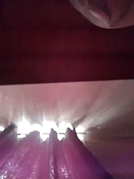 Snapshot of Skater29xx2 chatting on February 16, 2025, 5:26 pm Skater29xx2 online show from February 16, 2025, 5:26 pm