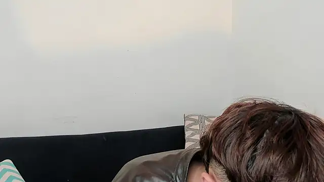 Snapshot of Tomy_Rox chatting on November 30, 2025, 8:42 pm Tomy Rox online show from November 30, 2025, 8:42 pm