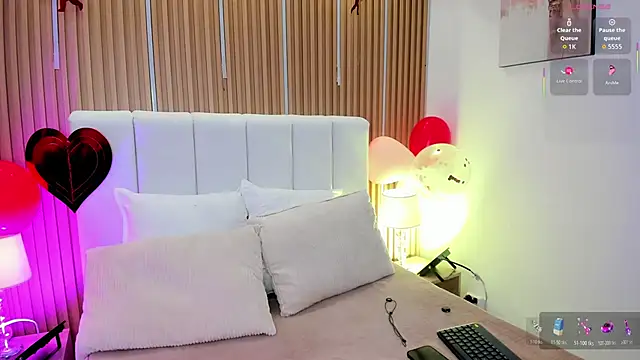 Snapshot of Tomy_Rox chatting on February 13, 2026, 8:42 pm Tomy Rox online show from February 13, 2026, 8:42 pm