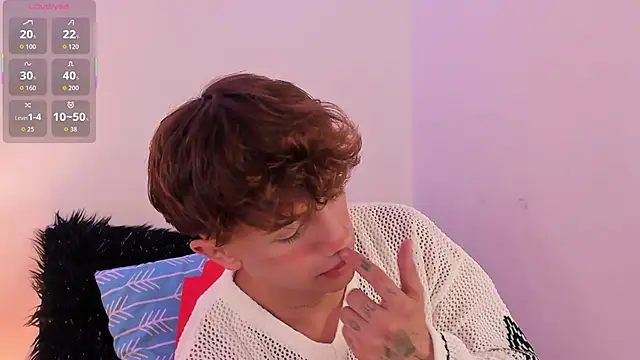 Snapshot of Tomy_Rox chatting on November 4, 2025, 2:15 am Tomy Rox online show from November 4, 2025, 2:15 am