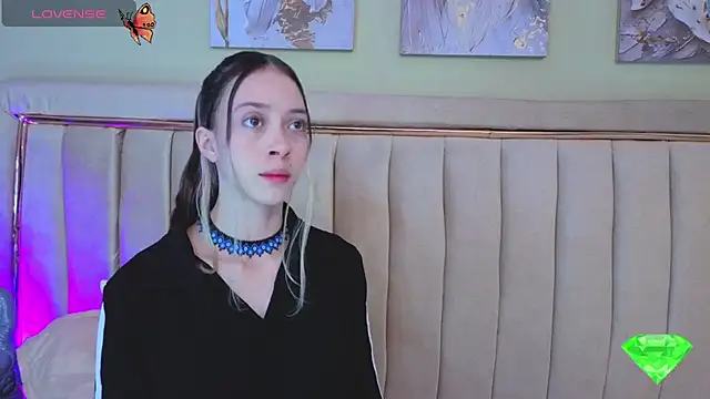 Snapshot of sophiia_grey_1 chatting on February 25, 2026, 9:36 pm sophiia grey 1 online show from February 25, 2026, 9:36 pm