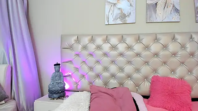 Snapshot of sophiia_grey_1 chatting on March 4, 2025, 11:32 pm sophiia grey 1 online show from March 4, 2025, 11:32 pm