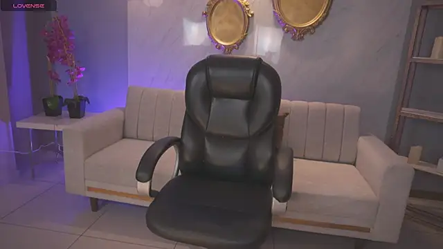 sarawinstone online show from February 13, 2026, 12:49 pm